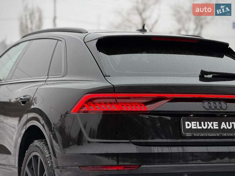 Внедорожник / Кроссовер Audi Q8 2023 в Киеве