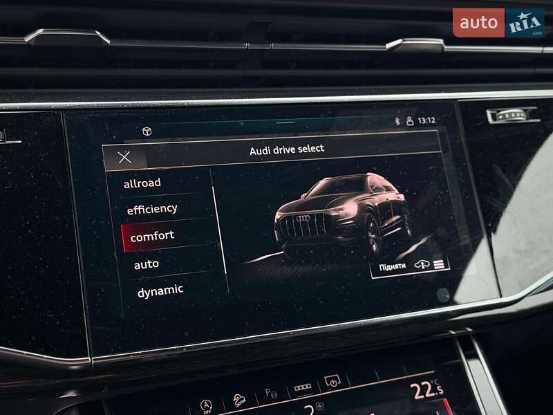 Внедорожник / Кроссовер Audi Q8 2023 в Киеве