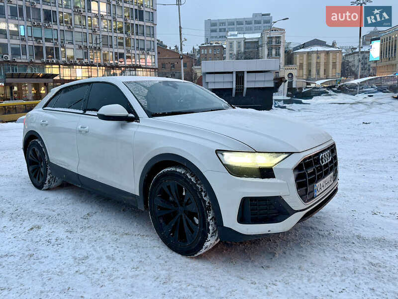 Внедорожник / Кроссовер Audi Q8 2019 в Киеве