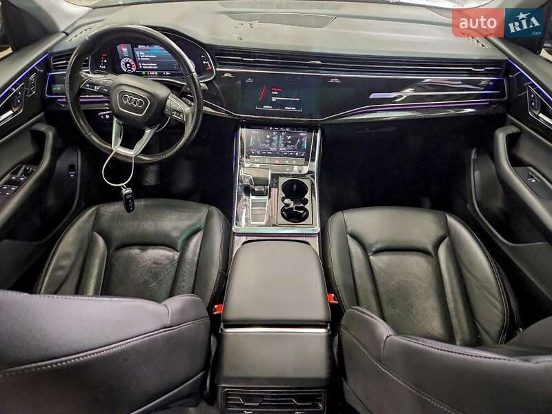 Внедорожник / Кроссовер Audi Q8 2020 в Днепре