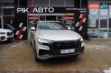 Позашляховик / Кросовер Audi Q8 2021 в Львові