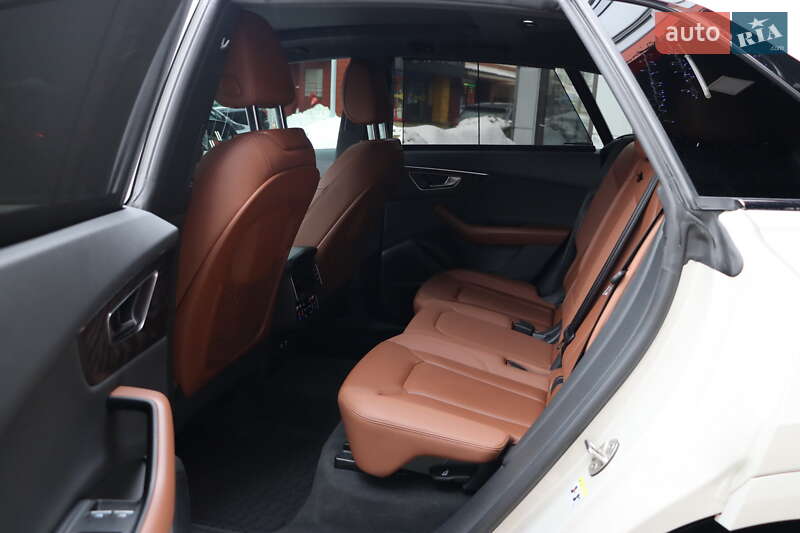 Внедорожник / Кроссовер Audi Q8 2021 в Львове
