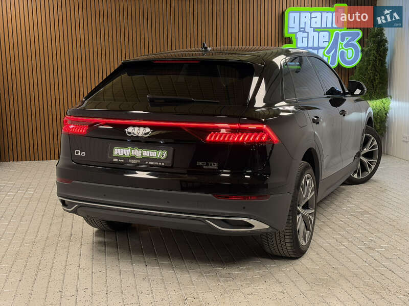 Внедорожник / Кроссовер Audi Q8 2019 в Киеве