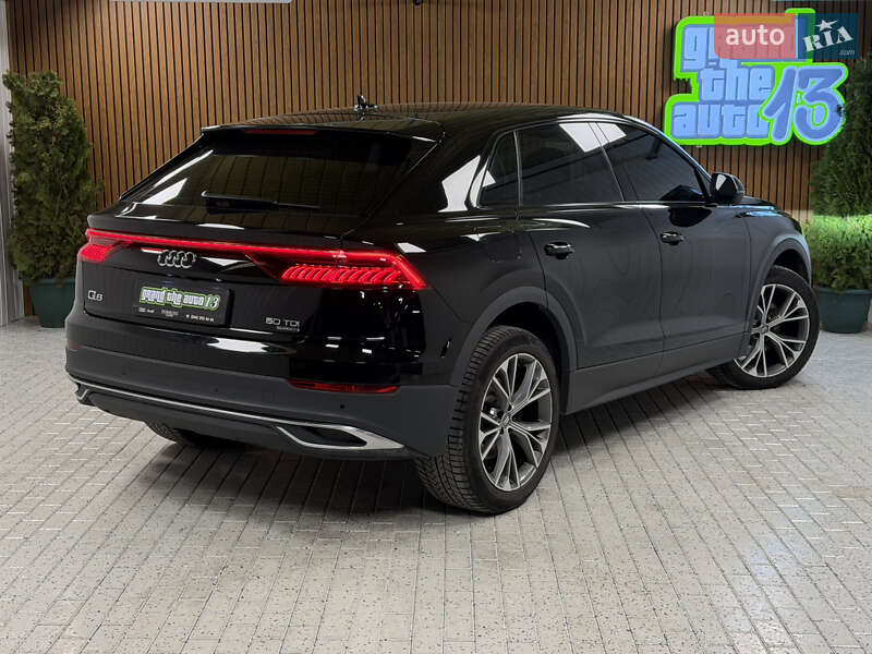 Внедорожник / Кроссовер Audi Q8 2019 в Киеве
