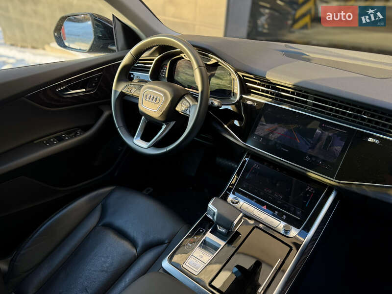 Внедорожник / Кроссовер Audi Q8 2020 в Харькове