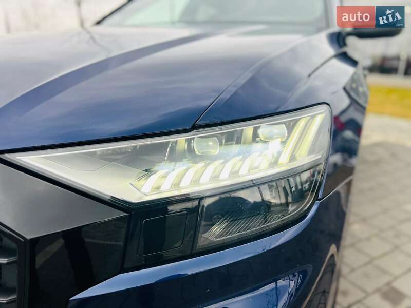 Внедорожник / Кроссовер Audi Q8 2020 в Киеве