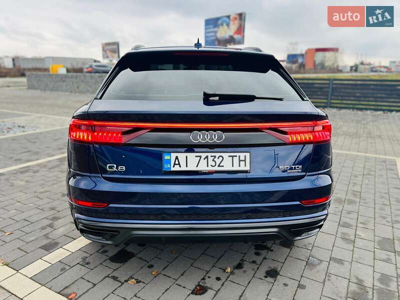 Внедорожник / Кроссовер Audi Q8 2020 в Киеве