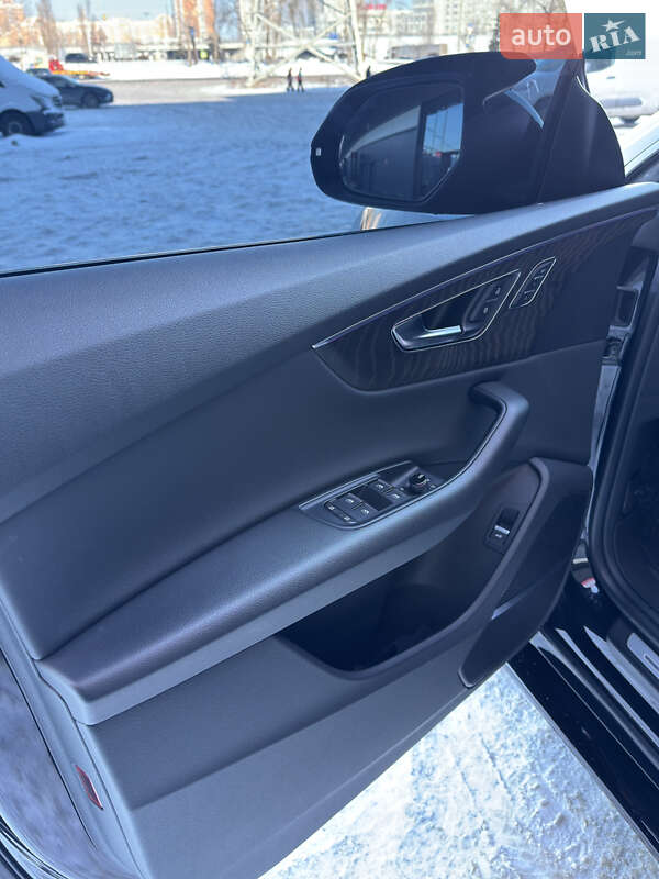 Внедорожник / Кроссовер Audi Q8 2020 в Киеве фото 14 Внедорожник / Кроссовер Audi Q8 2020 в Киеве