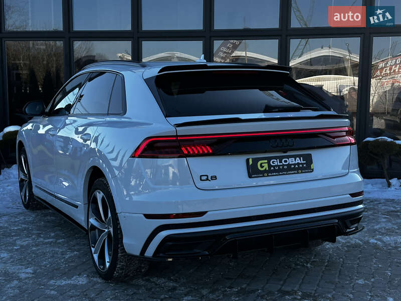 Внедорожник / Кроссовер Audi Q8 2021 в Львове