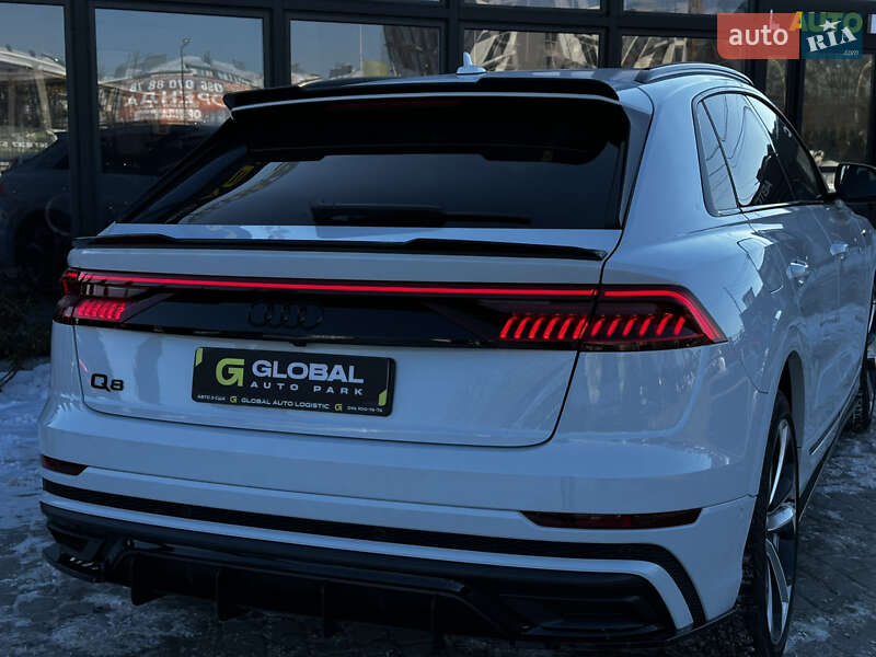 Внедорожник / Кроссовер Audi Q8 2021 в Львове