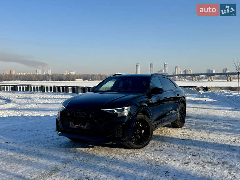Позашляховик / Кросовер Audi Q8 2025 в Києві