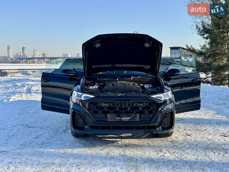 Позашляховик / Кросовер Audi Q8 2025 в Києві