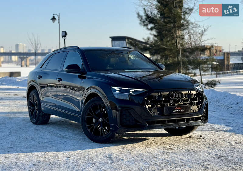 Позашляховик / Кросовер Audi Q8 2025 в Києві
