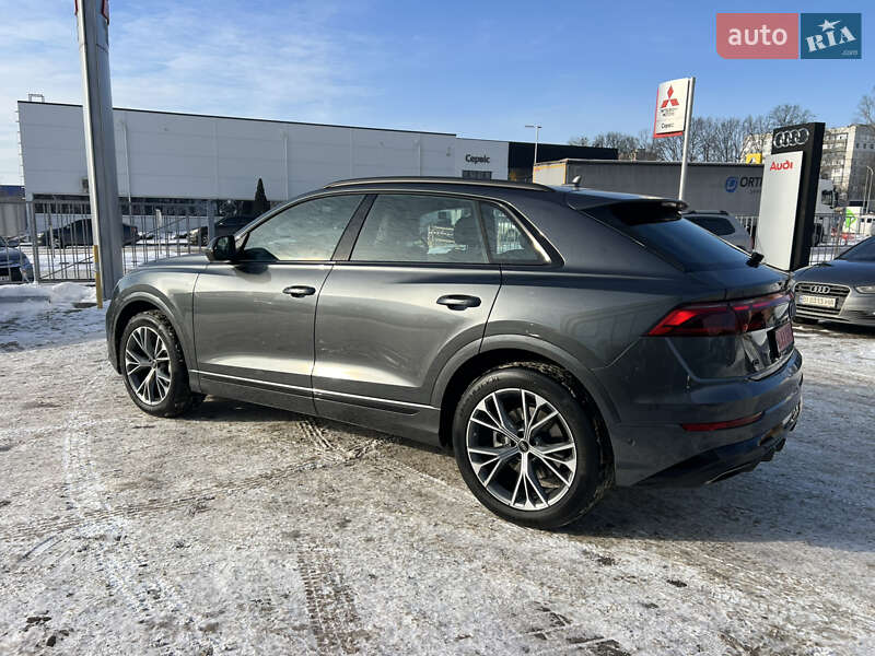 Внедорожник / Кроссовер Audi Q8 2025 в Полтаве