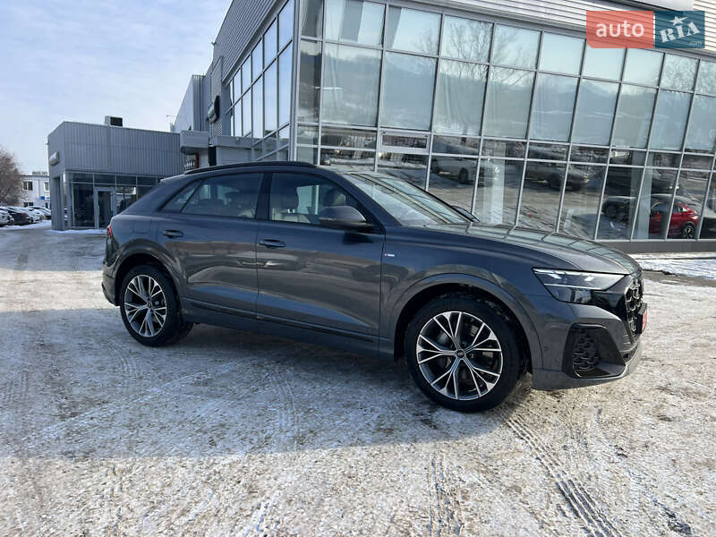 Внедорожник / Кроссовер Audi Q8 2025 в Полтаве