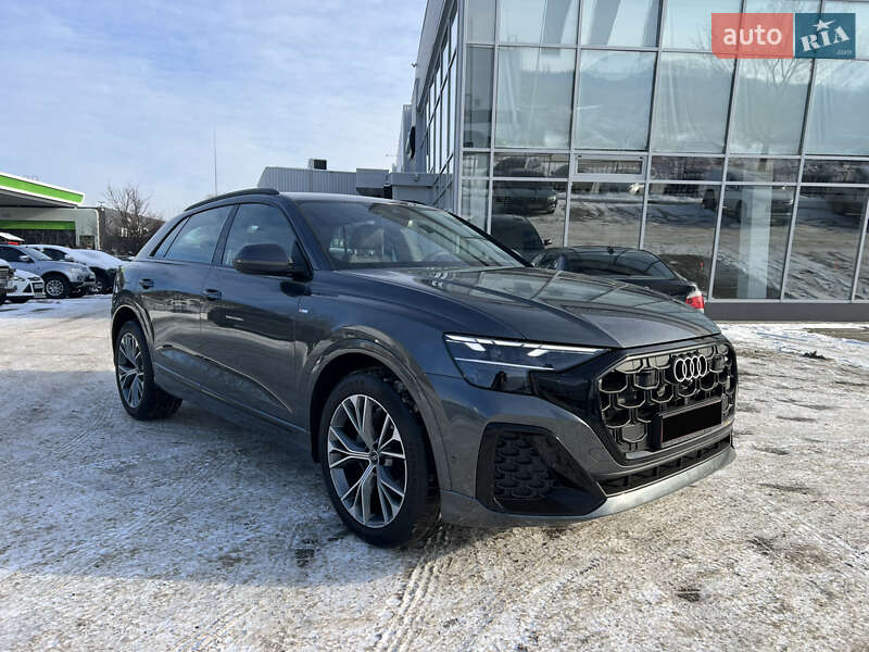 Внедорожник / Кроссовер Audi Q8 2025 в Полтаве