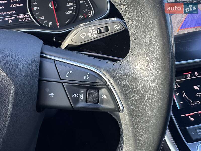 Внедорожник / Кроссовер Audi Q8 2019 в Тернополе