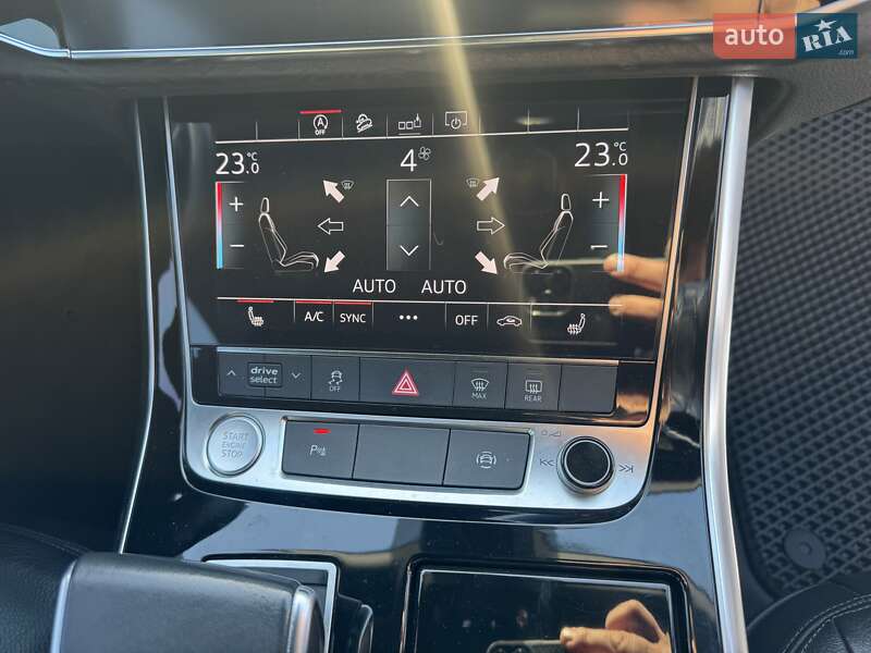 Внедорожник / Кроссовер Audi Q8 2019 в Тернополе