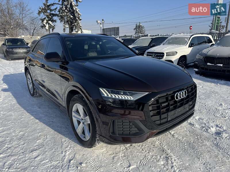 Внедорожник / Кроссовер Audi Q8 2019 в Тернополе