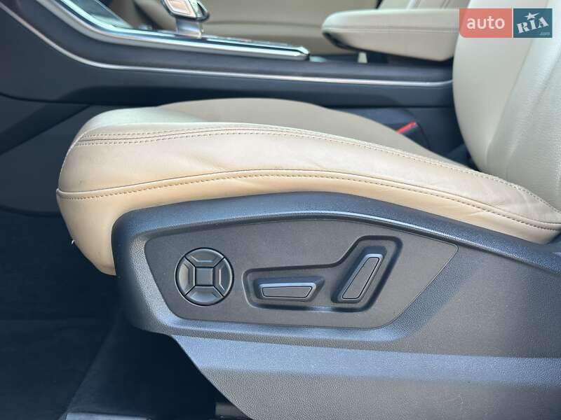 Внедорожник / Кроссовер Audi Q8 2021 в Киеве фото 29 Внедорожник / Кроссовер Audi Q8 2021 в Киеве
