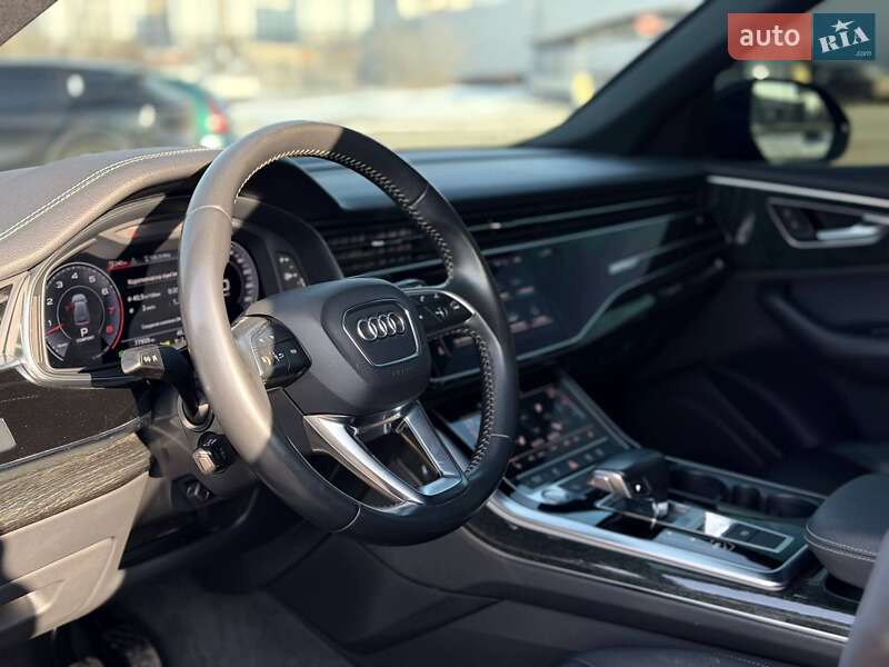 Внедорожник / Кроссовер Audi Q8 2018 в Кривом Роге