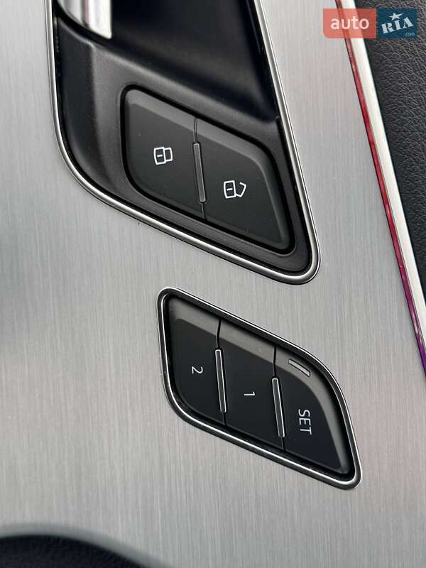Внедорожник / Кроссовер Audi Q8 2018 в Киеве фото 18 Внедорожник / Кроссовер Audi Q8 2018 в Киеве