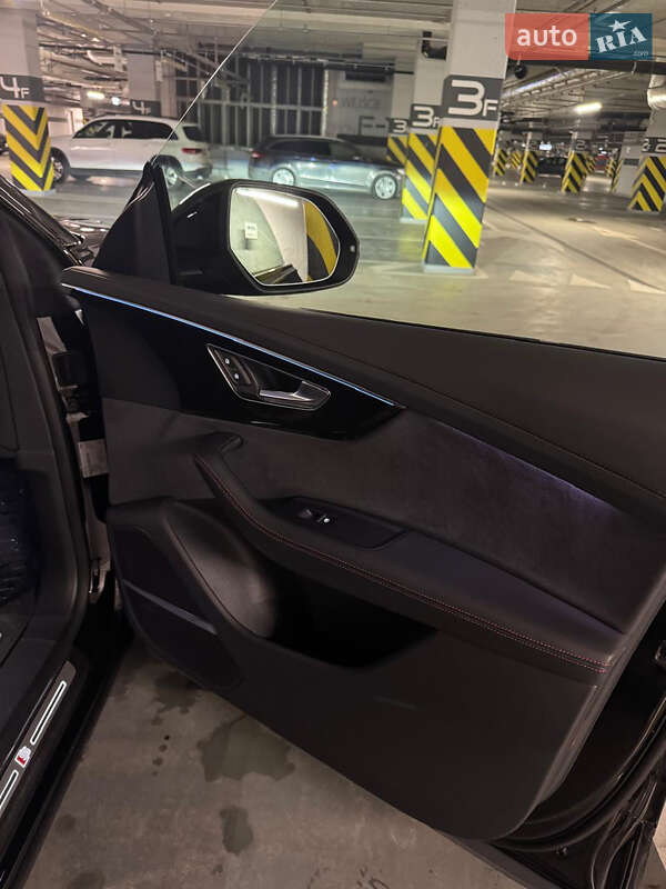 Позашляховик / Кросовер Audi Q8 2024 в Києві фото 13 Позашляховик / Кросовер Audi Q8 2024 в Києві