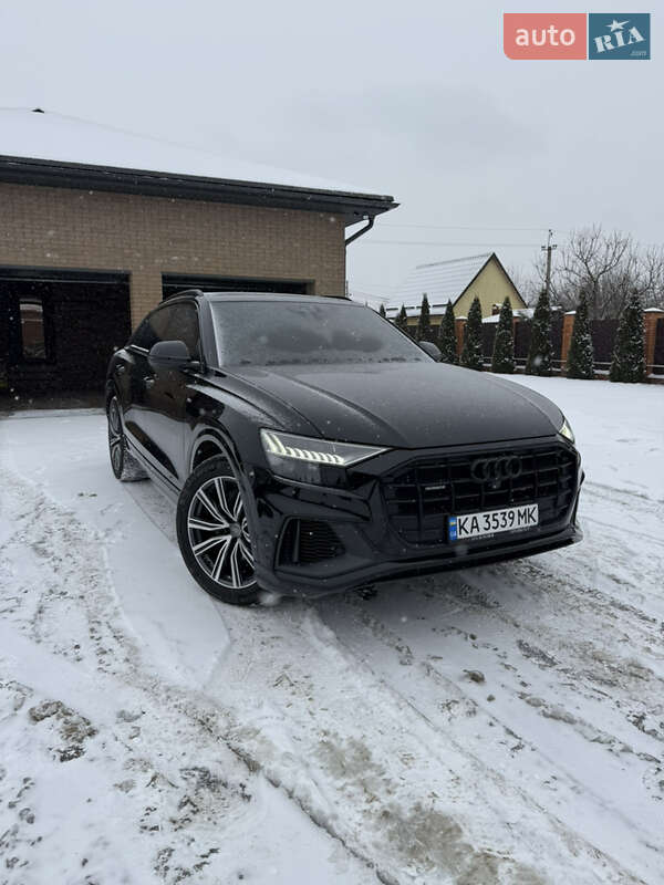 Внедорожник / Кроссовер Audi Q8 2021 в Сумах