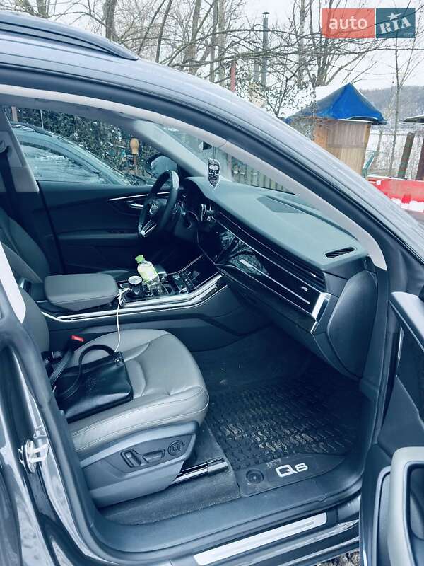 Позашляховик / Кросовер Audi Q8 2019 в Києві