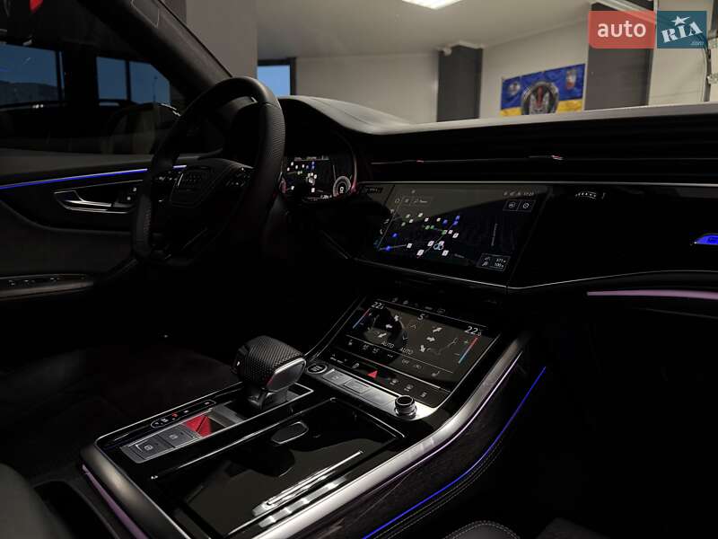 Внедорожник / Кроссовер Audi Q8 2020 в Тернополе