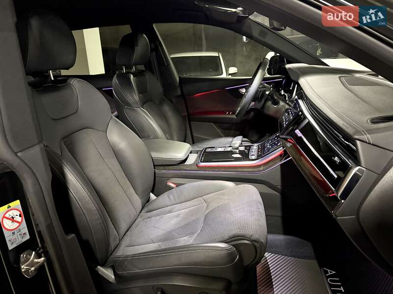Внедорожник / Кроссовер Audi Q8 2024 в Днепре