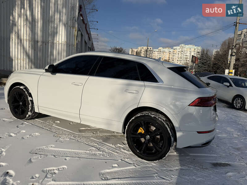 Позашляховик / Кросовер Audi Q8 2019 в Одесі фото 24 Позашляховик / Кросовер Audi Q8 2019 в Одесі