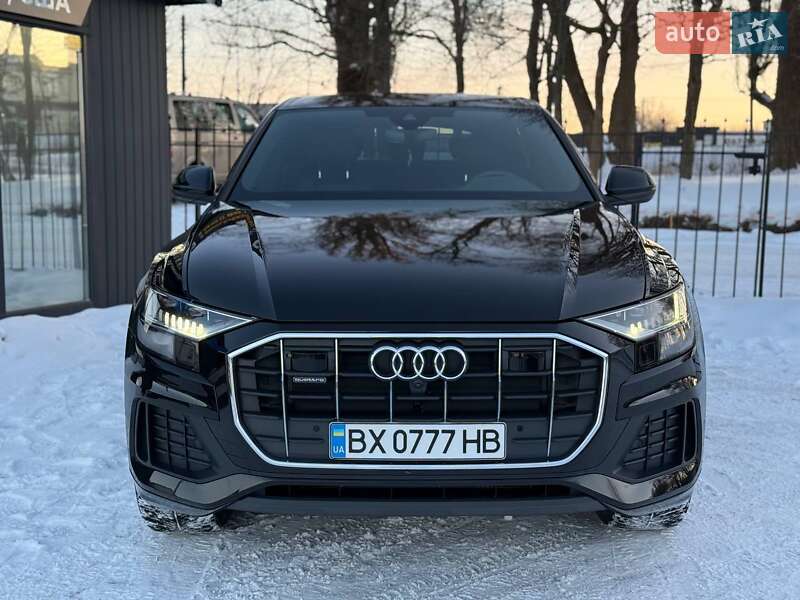 Внедорожник / Кроссовер Audi Q8 2022 в Хмельницком