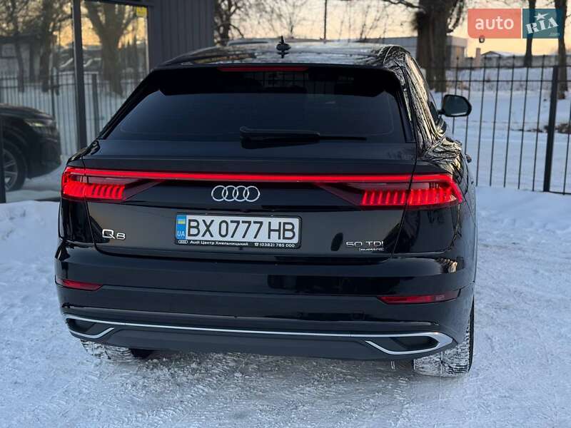 Внедорожник / Кроссовер Audi Q8 2022 в Хмельницком