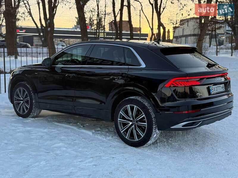 Внедорожник / Кроссовер Audi Q8 2022 в Хмельницком