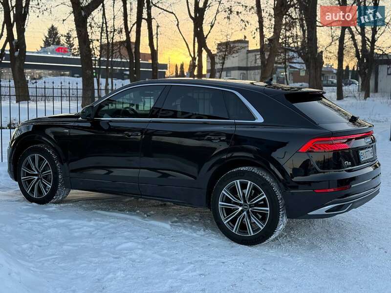 Внедорожник / Кроссовер Audi Q8 2022 в Хмельницком