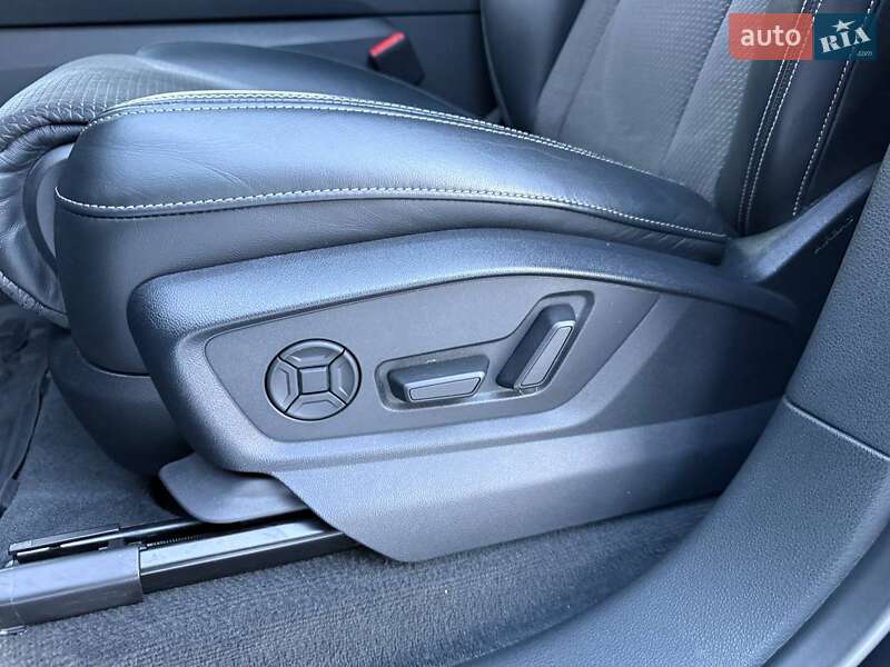 Внедорожник / Кроссовер Audi Q8 2022 в Хмельницком