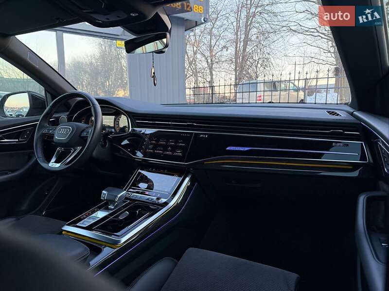 Внедорожник / Кроссовер Audi Q8 2022 в Хмельницком