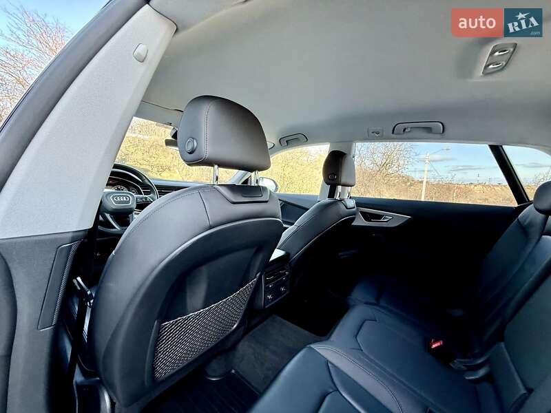 Позашляховик / Кросовер Audi Q8 2022 в Одесі