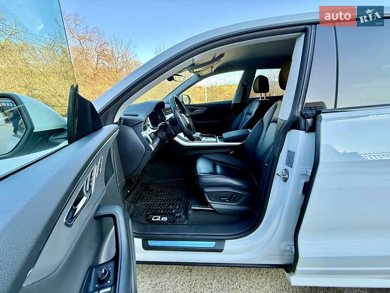 Позашляховик / Кросовер Audi Q8 2022 в Одесі