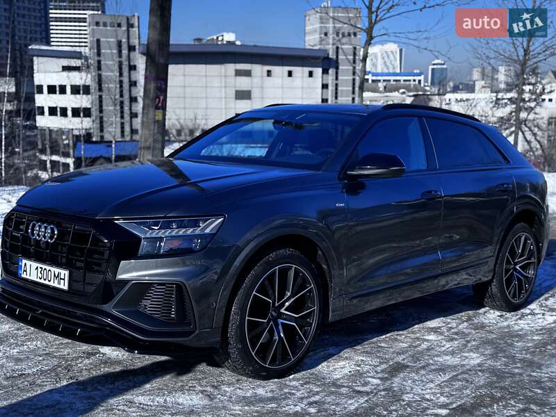 Позашляховик / Кросовер Audi Q8 2020 в Києві