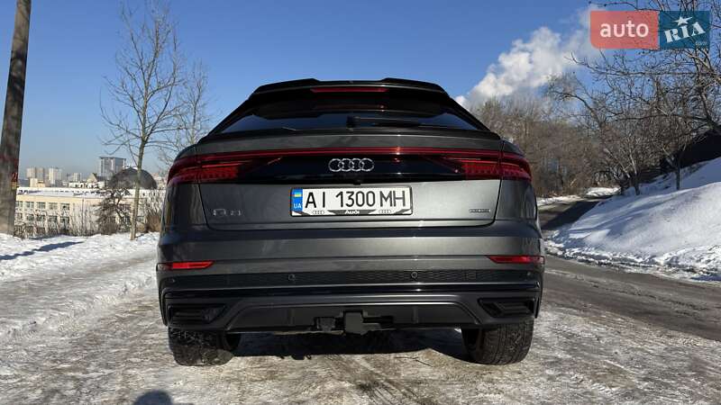 Позашляховик / Кросовер Audi Q8 2020 в Києві