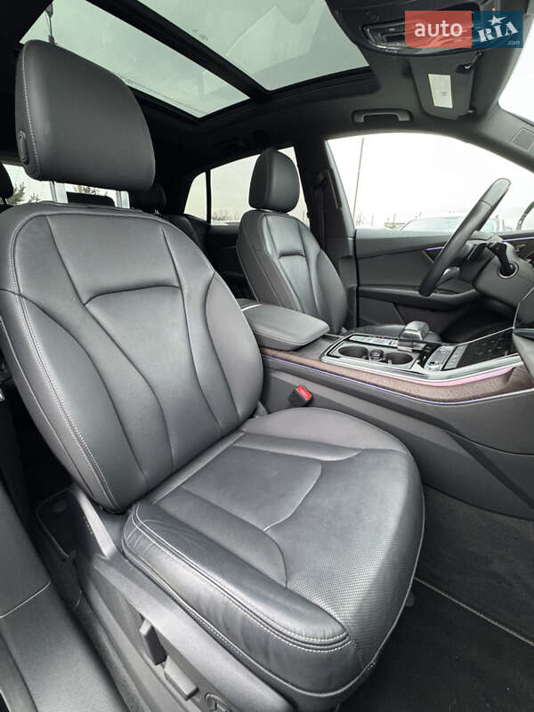 Позашляховик / Кросовер Audi Q8 2019 в Івано-Франківську фото 38 Позашляховик / Кросовер Audi Q8 2019 в Івано-Франківську