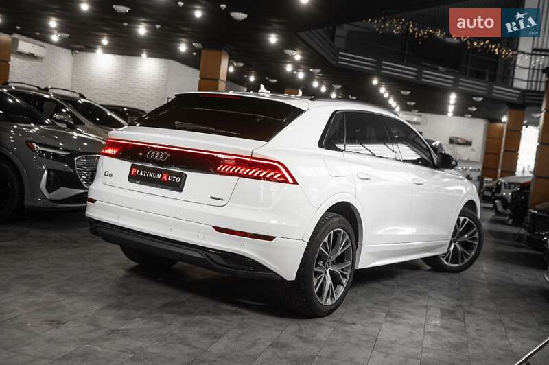 Позашляховик / Кросовер Audi Q8 2020 в Одесі
