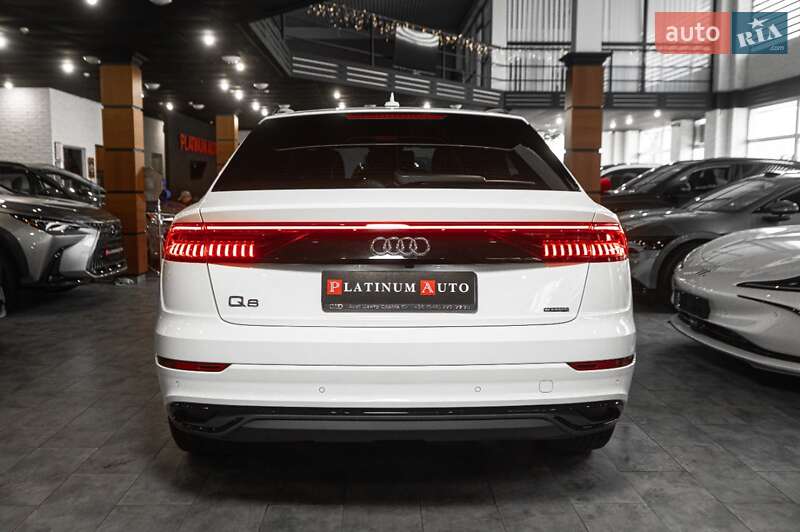 Позашляховик / Кросовер Audi Q8 2020 в Одесі