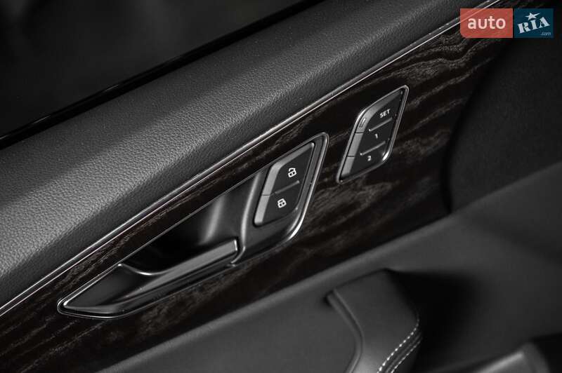 Позашляховик / Кросовер Audi Q8 2023 в Одесі