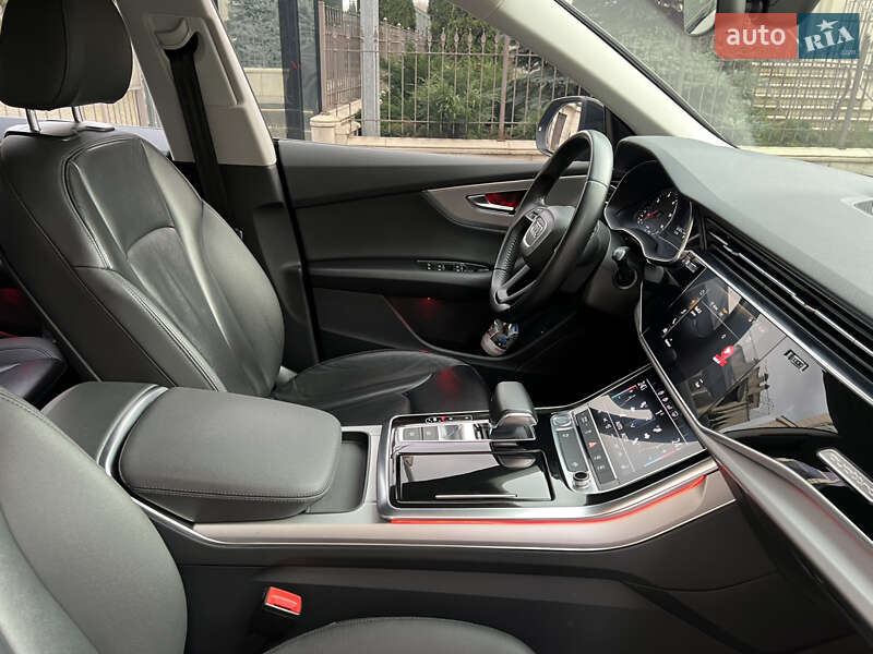 Внедорожник / Кроссовер Audi Q8 2019 в Киеве фото 11 Внедорожник / Кроссовер Audi Q8 2019 в Киеве