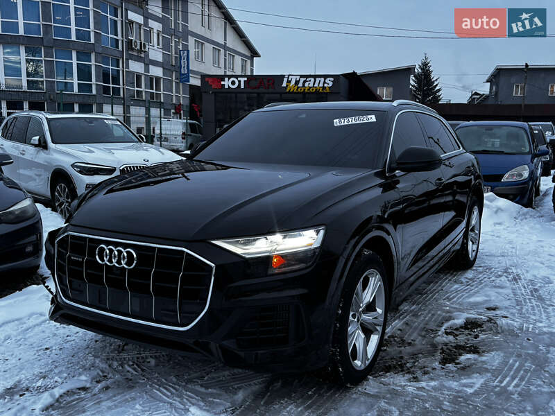 Позашляховик / Кросовер Audi Q8 2020 в Стрию