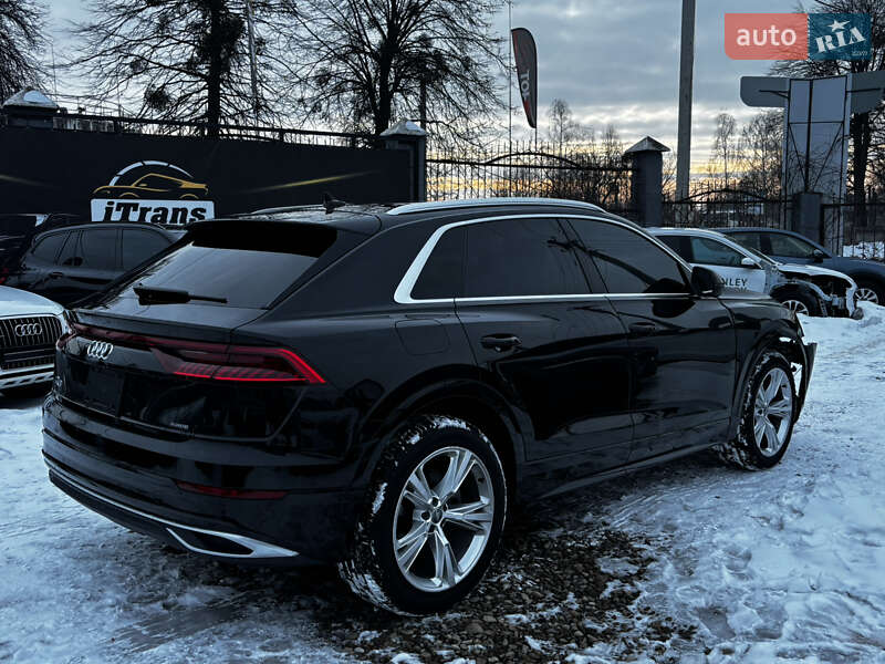 Позашляховик / Кросовер Audi Q8 2020 в Стрию