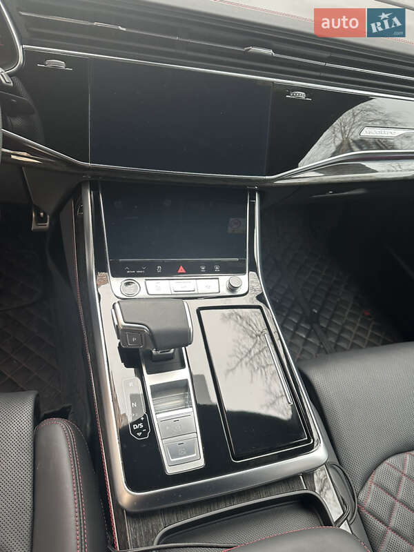 Внедорожник / Кроссовер Audi Q8 2025 в Киеве